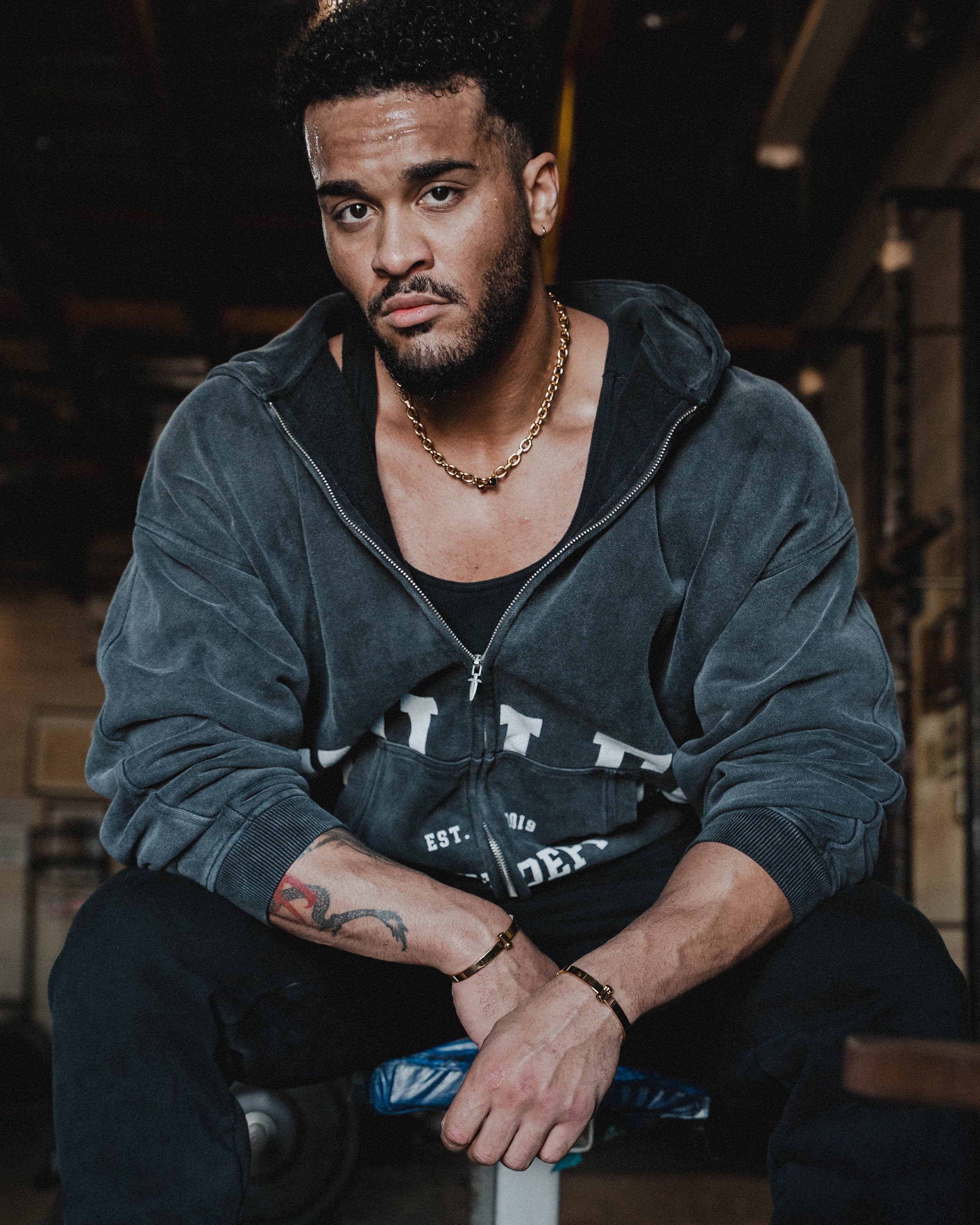 Dumbbell Bangle Bracelet, Dumbbell Pendant Bracelet, Weight Lifting Bracelet, Gym Jewelry, Gift for Gym Lover, Gym bracelet, Bangle Jewelry