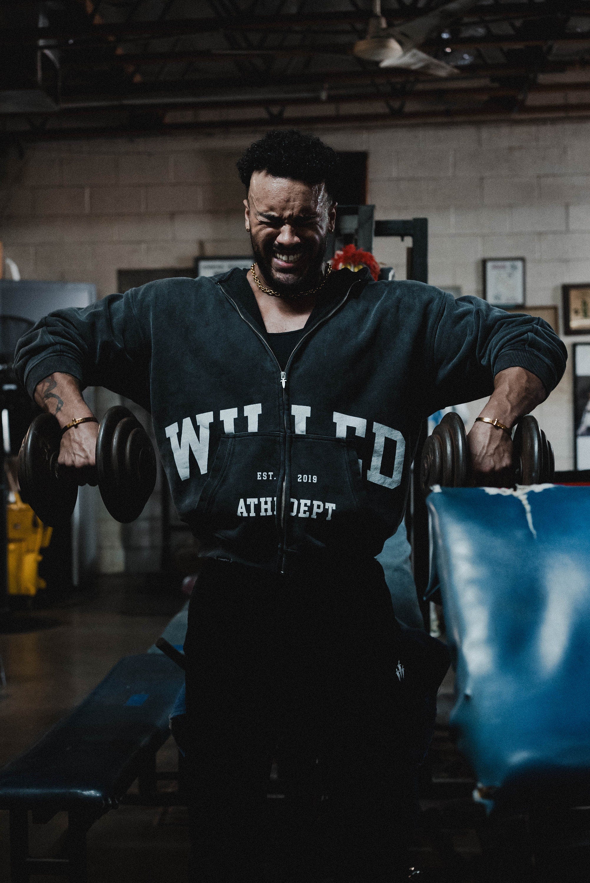 Dumbbell Bangle Bracelet, Dumbbell Pendant Bracelet, Weight Lifting Bracelet, Gym Jewelry, Gift for Gym Lover, Gym bracelet, Bangle Jewelry